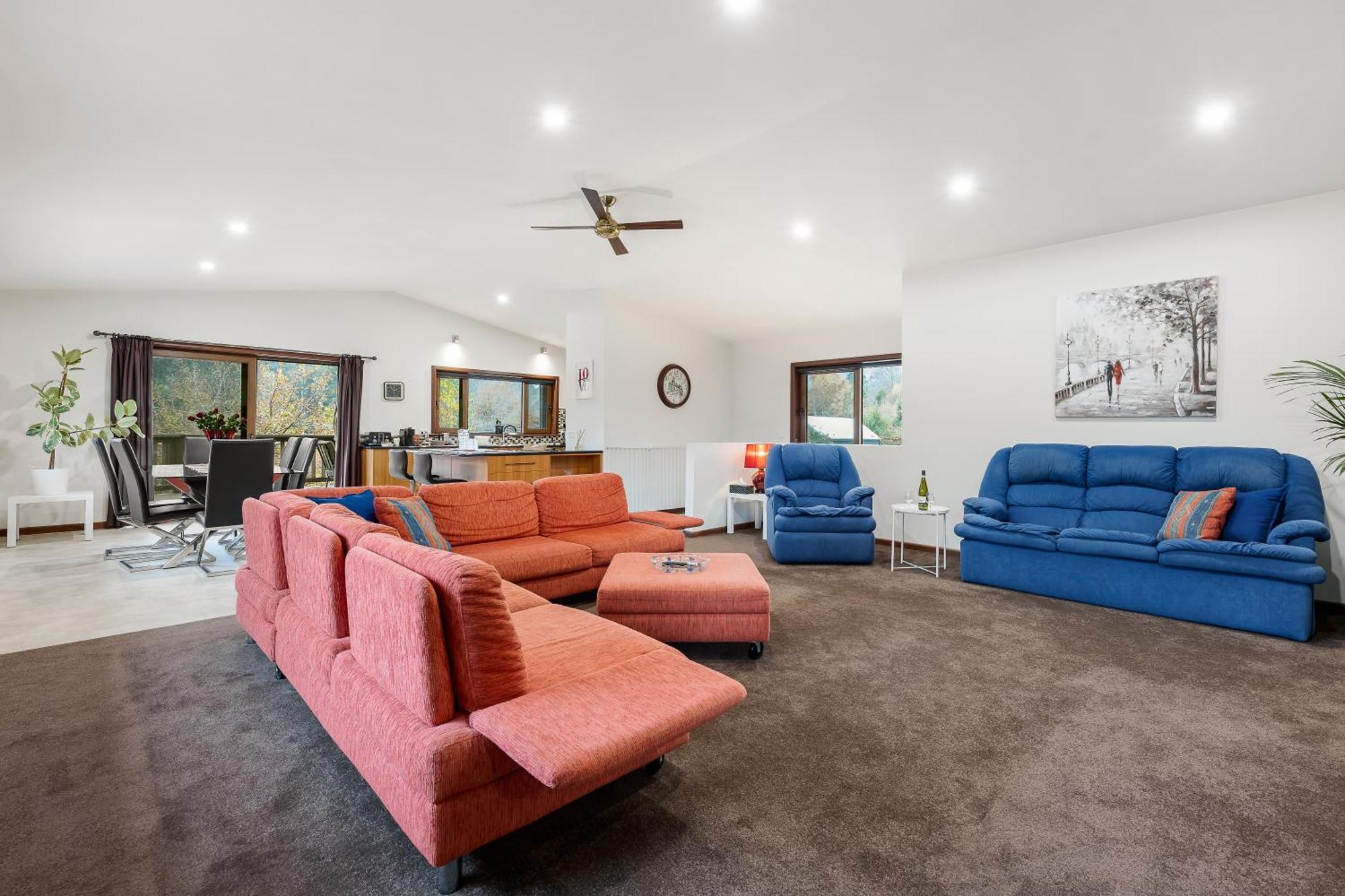 Magic Oak Getaway Apartment