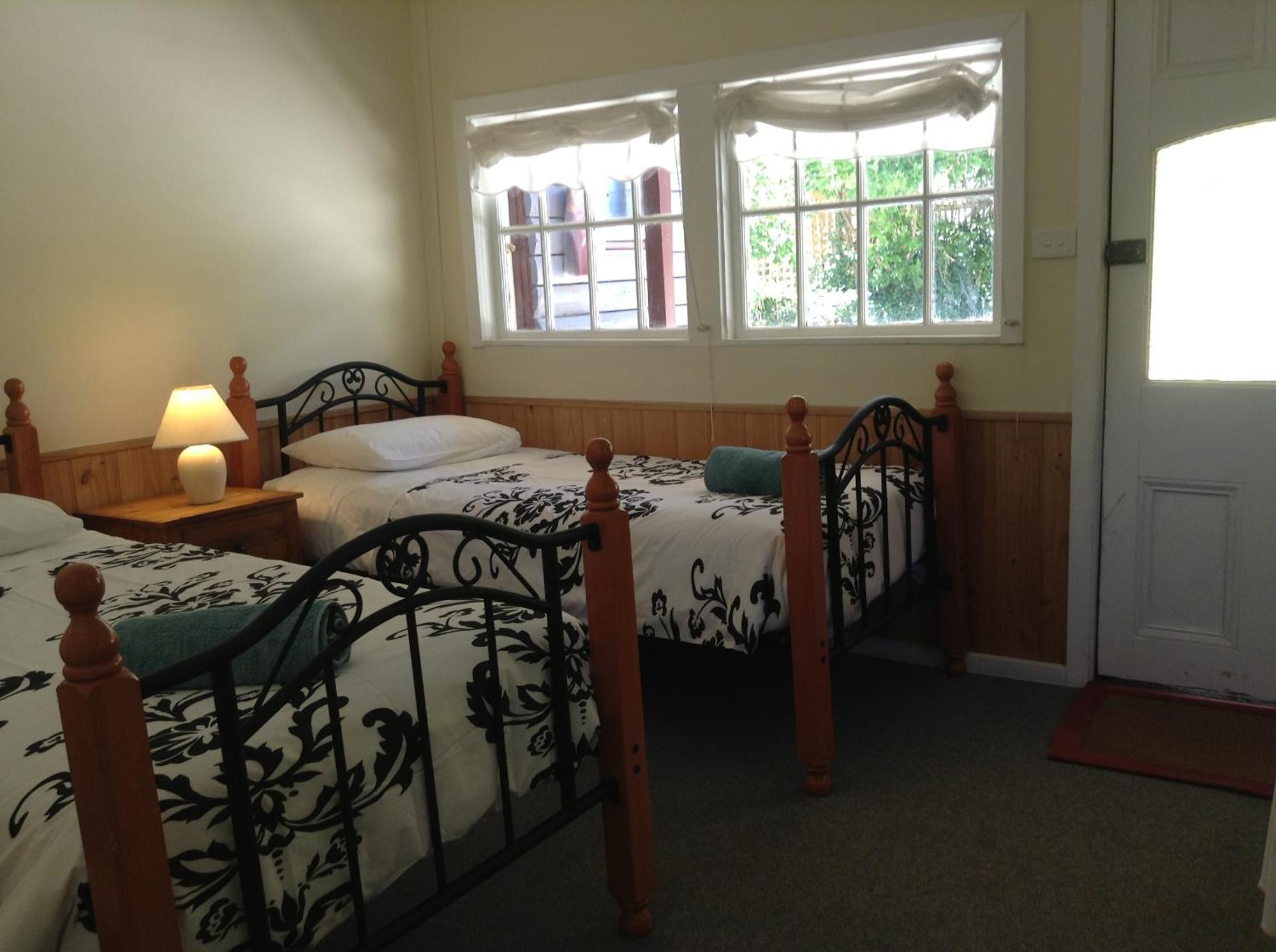 Motel Crossways Country *
