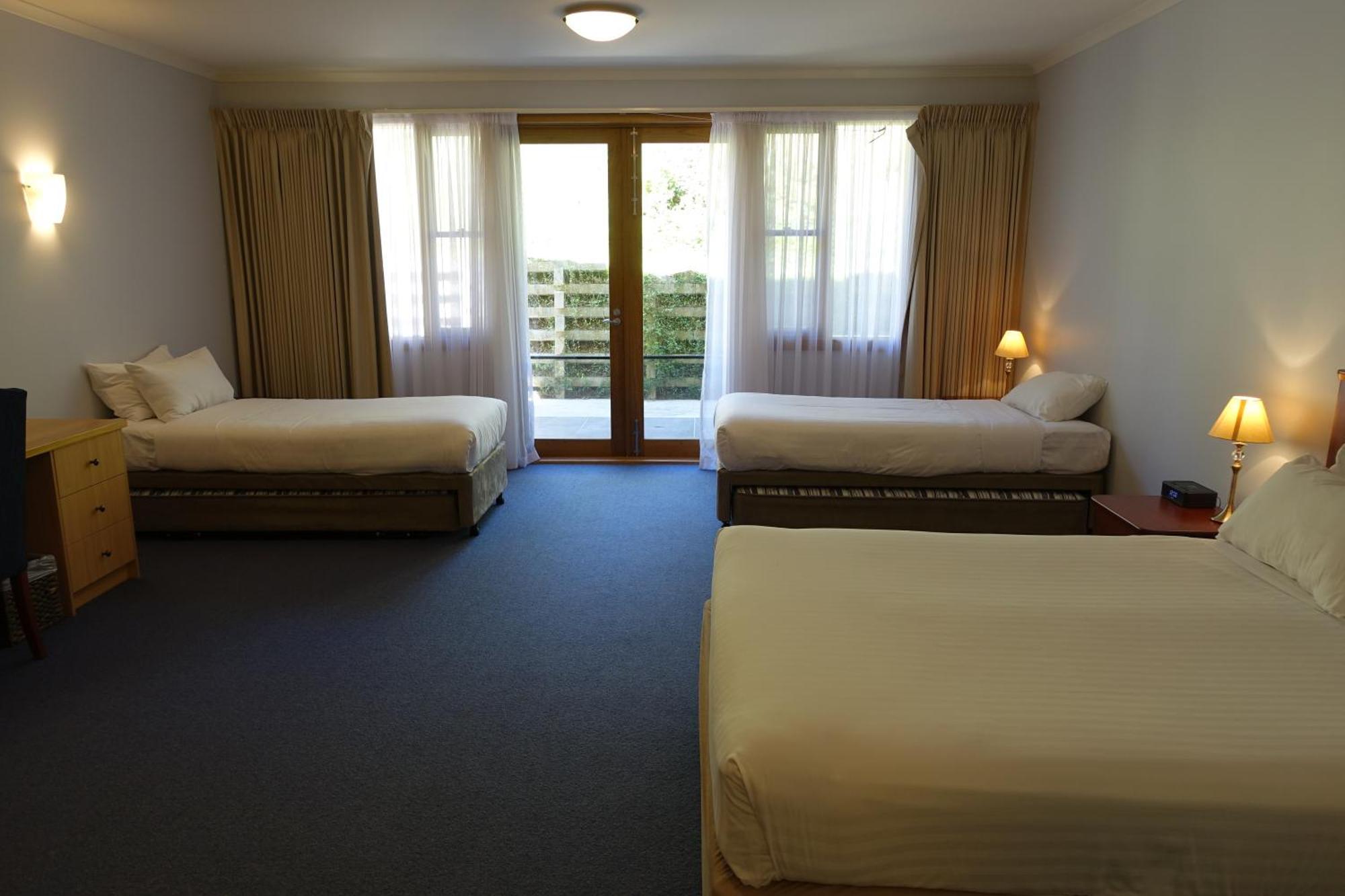 Elkanah And Conference Centre Hotel